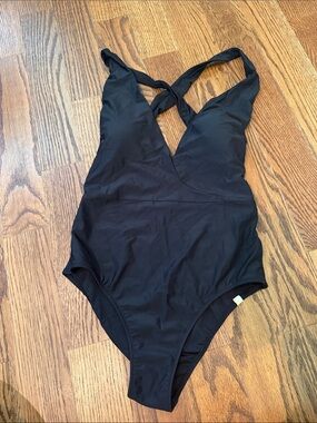 Summer salt black one piece swimsuit size 4
